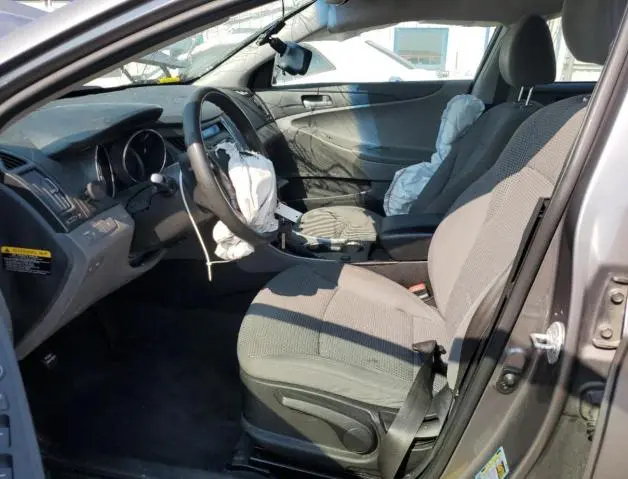 2012 HYUNDAI SONATA GLS  