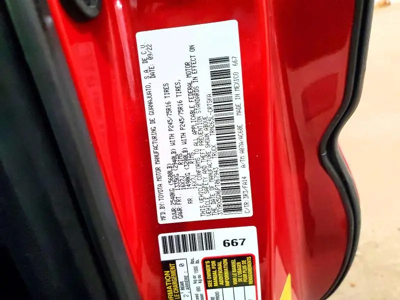 2023 TOYOTA TACOMA SR  
