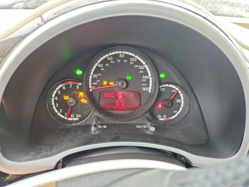 2013 VOLKSWAGEN BEETLE   