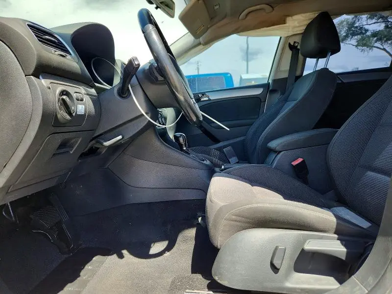 2013 VOLKSWAGEN GOLF   