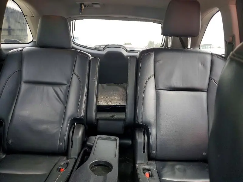2014 TOYOTA HIGHLANDER XLE  