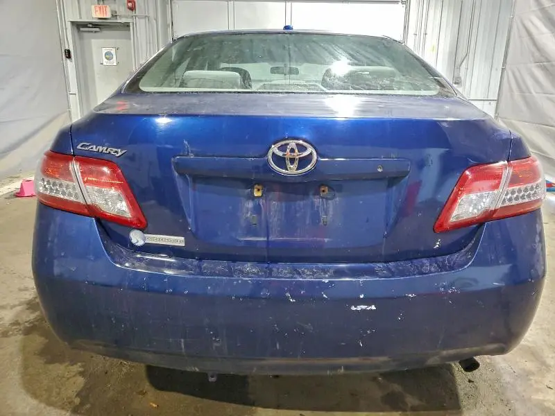 2010 TOYOTA CAMRY BASE  