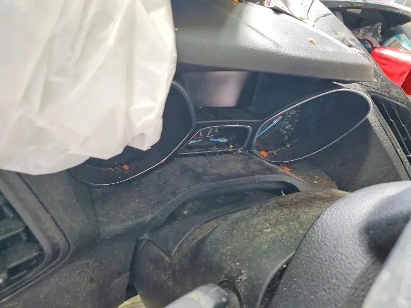 2016 FORD ESCAPE SE  
