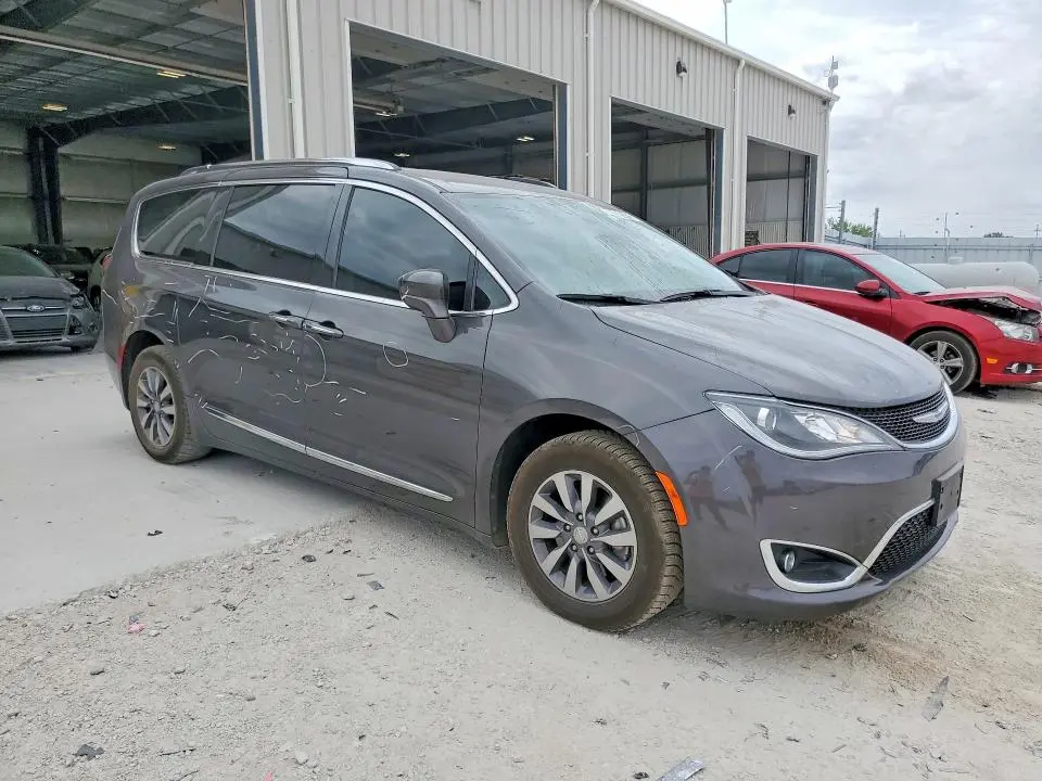 2019 CHRYSLER PACIFICA TOURING L PLUS  