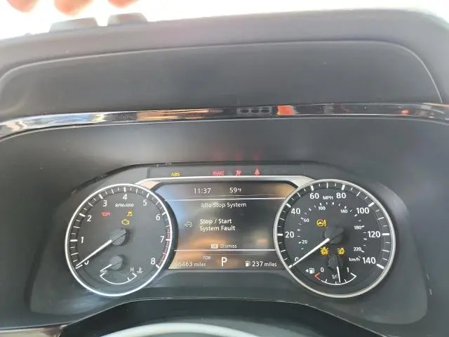 2022 NISSAN PATHFINDER SV  