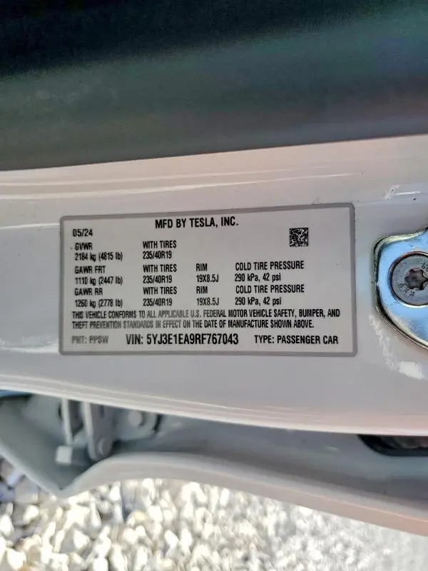 2024 TESLA MODEL 3   