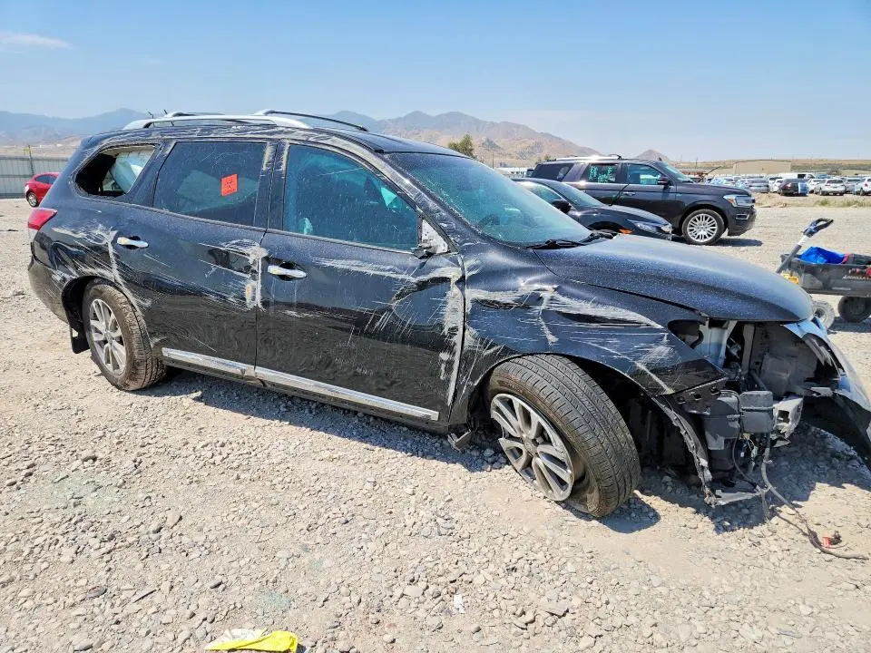 2015 NISSAN PATHFINDER SL  