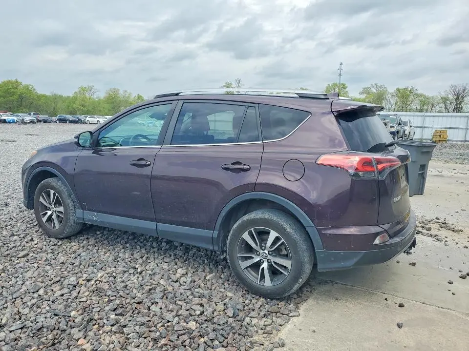 2018 TOYOTA RAV4 XLE  