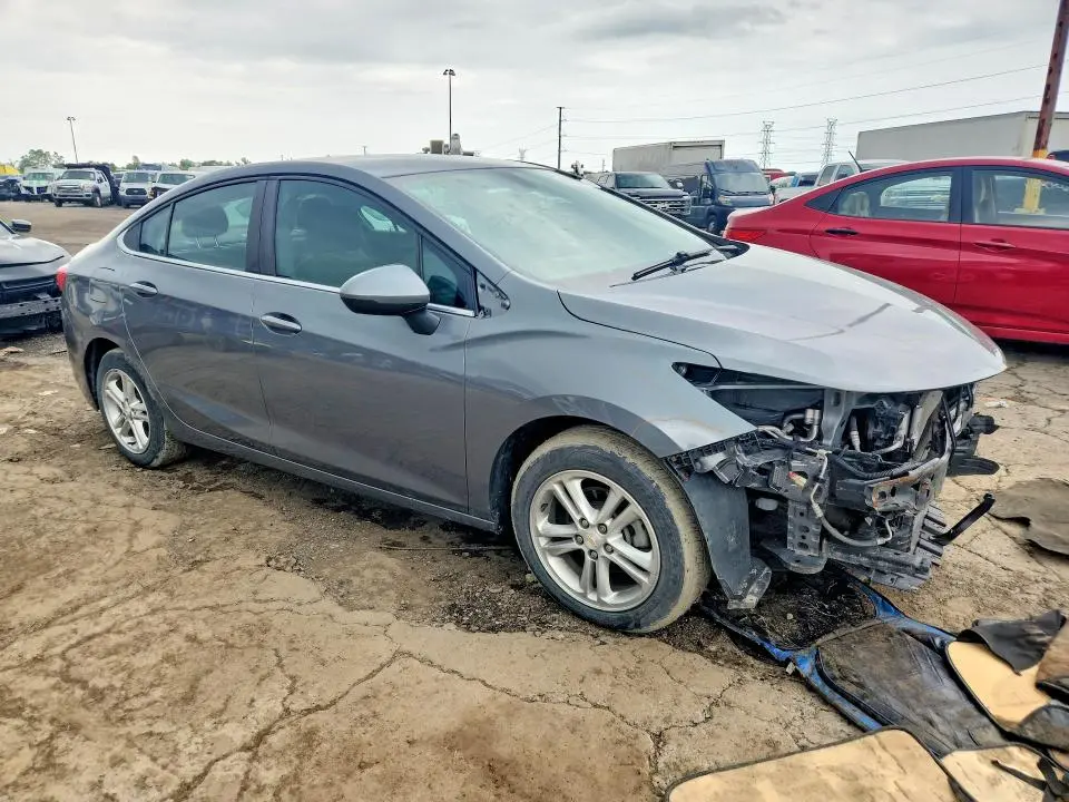 2018 CHEVROLET CRUZE LT  