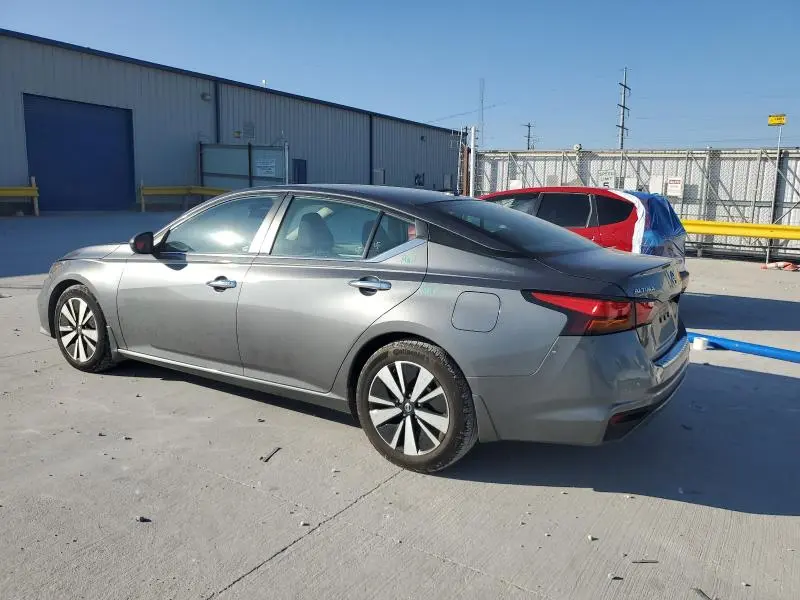 2022 NISSAN ALTIMA SV  