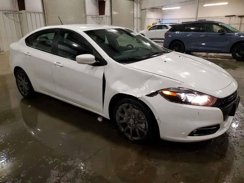 2015 DODGE DART SXT  