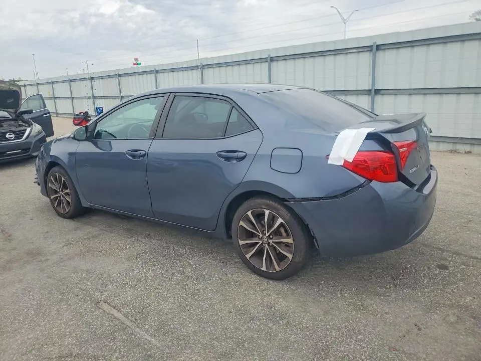 2017 TOYOTA COROLLA SE  