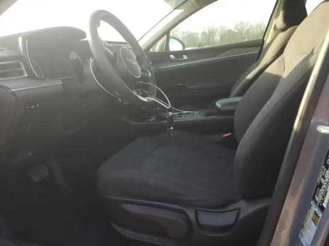 2022 KIA K5 LX  