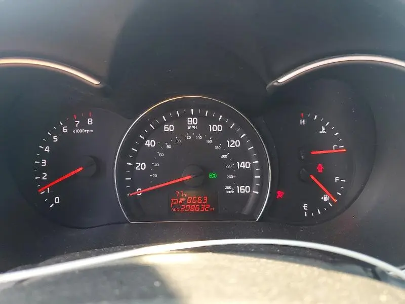 2015 KIA SORENTO LX  