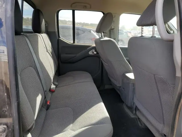 2015 NISSAN FRONTIER S  