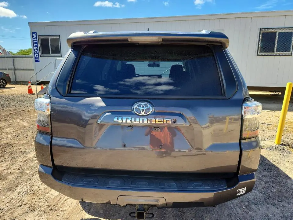 2016 TOYOTA 4RUNNER SR5  
