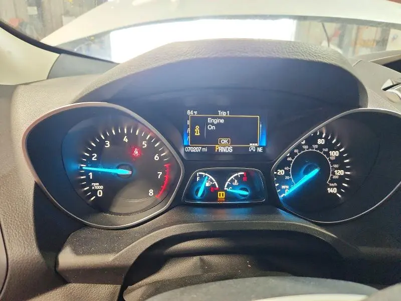 2017 FORD ESCAPE SE  