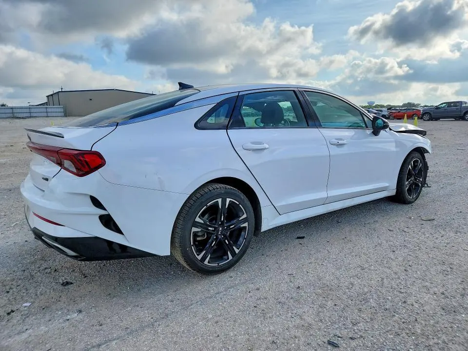 2021 KIA K5 GT LINE  