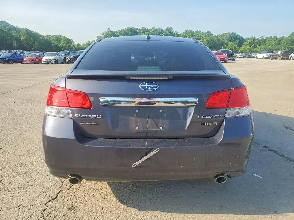 2013 SUBARU LEGACY 3.6R LIMITED  