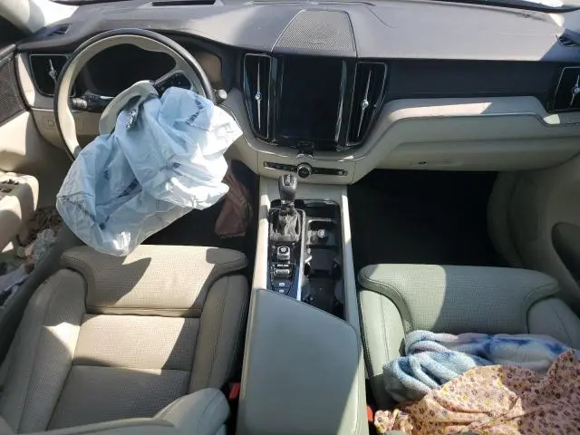 2020 VOLVO XC60 T5 INSCRIPTION  