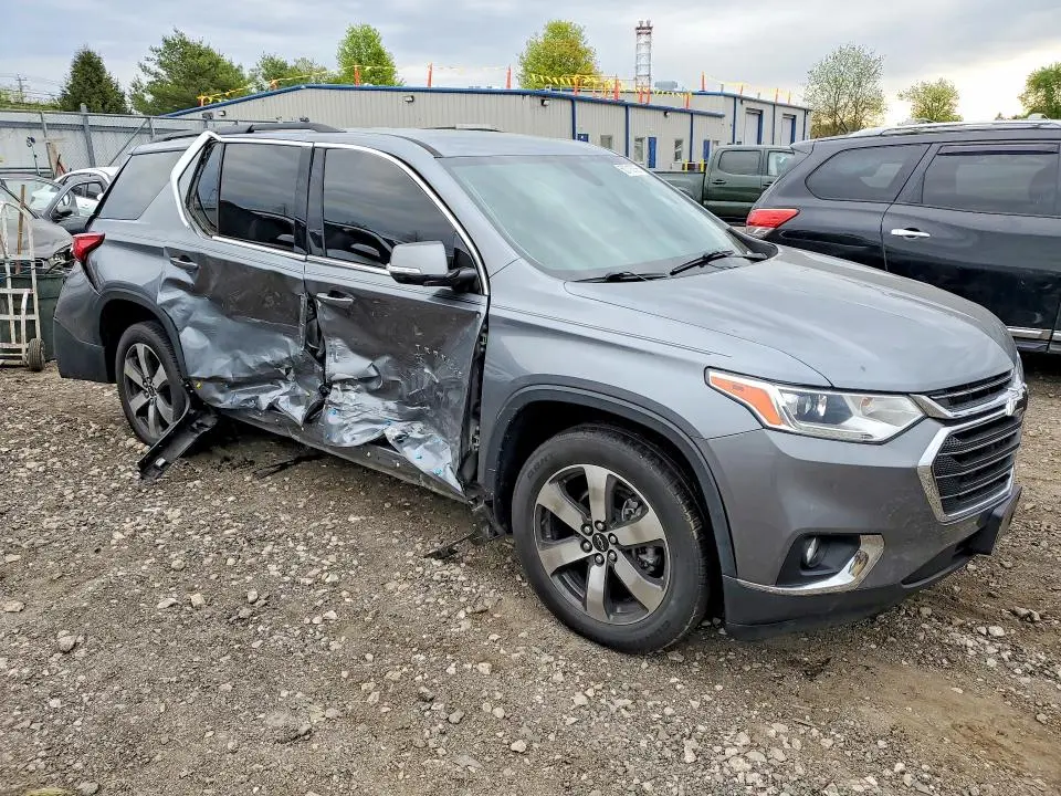 2021 CHEVROLET TRAVERSE LT  