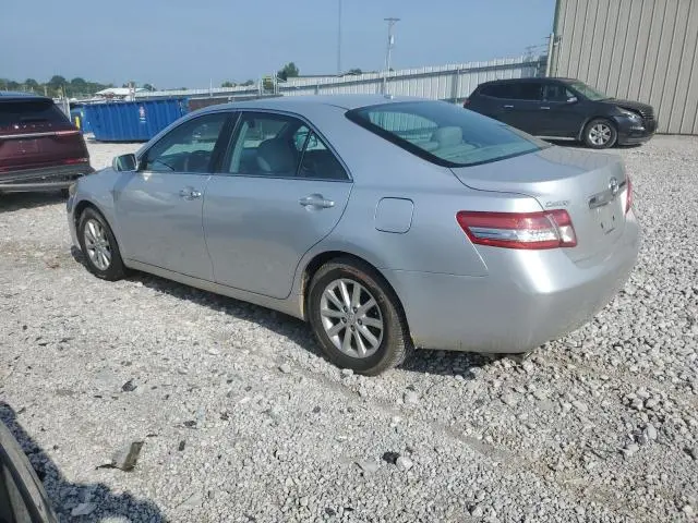 2011 TOYOTA CAMRY SE  
