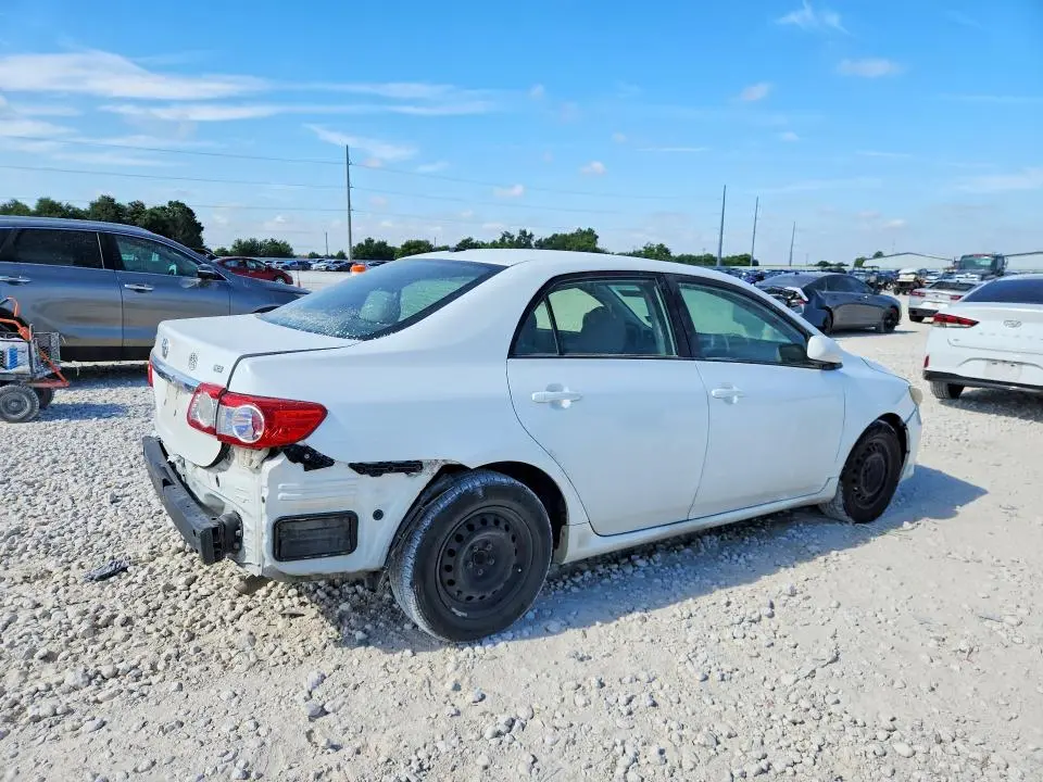 2011 TOYOTA COROLLA LE  