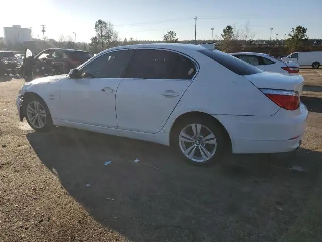 2010 BMW 528 XI  