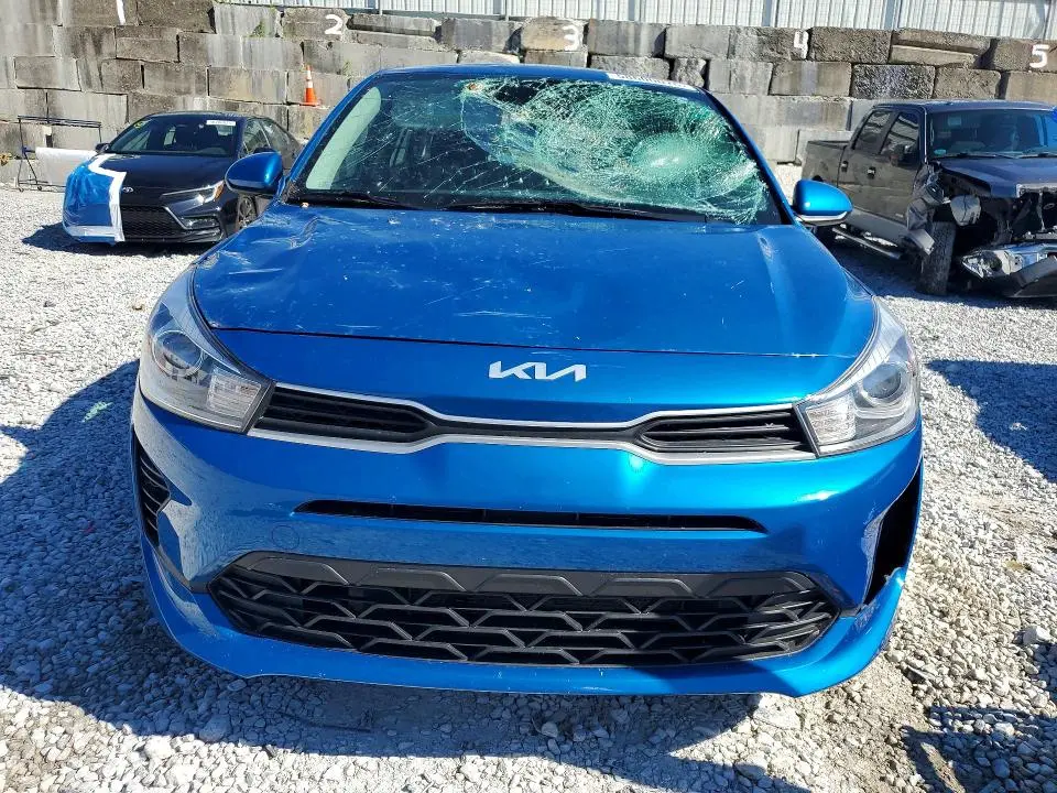 2022 KIA RIO S  