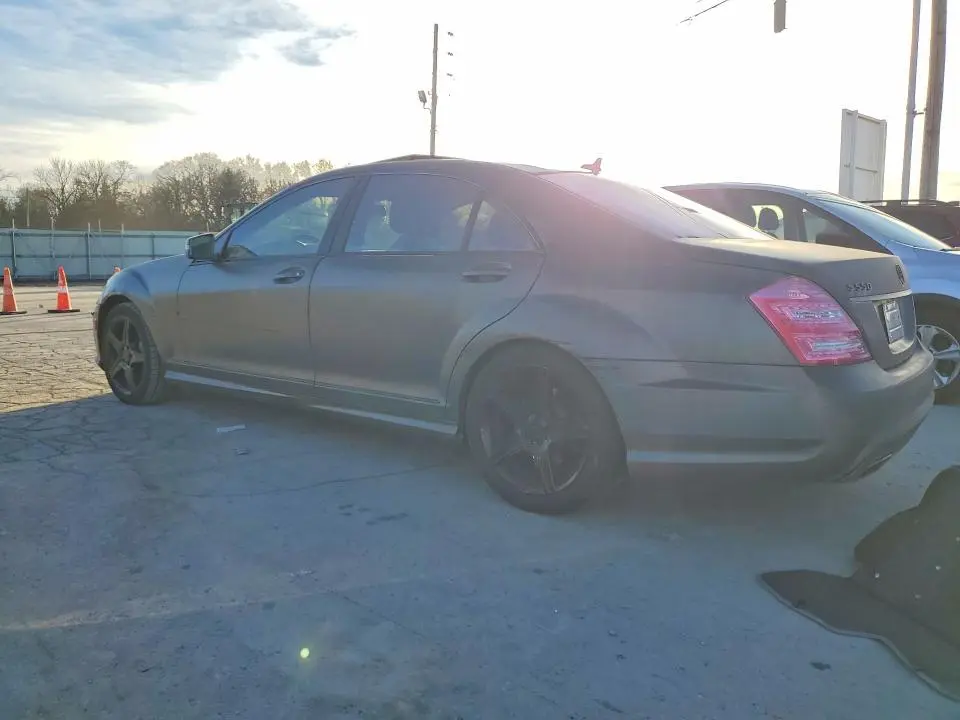 2010 MERCEDES-BENZ S 550  