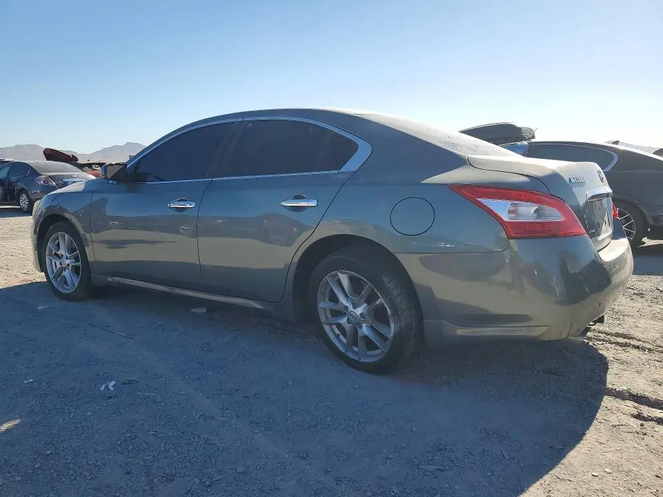 2010 NISSAN MAXIMA 3.5 S  