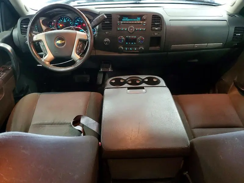 2011 CHEVROLET SILVERADO K1500 LT  