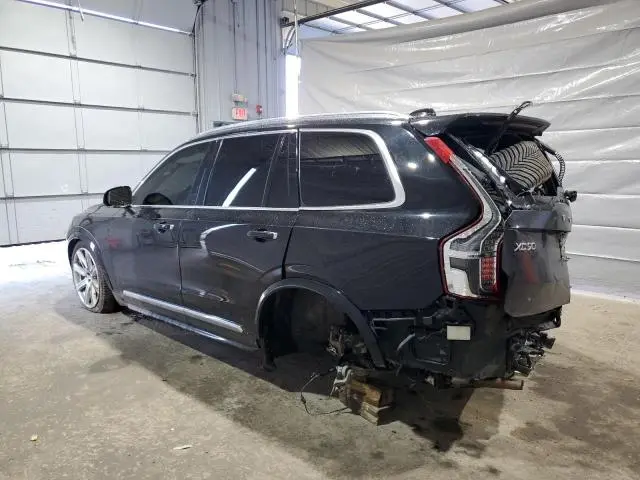 2016 VOLVO XC90 T6