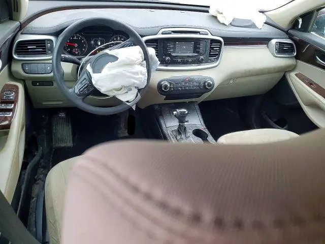 2017 KIA SORENTO LX V6  