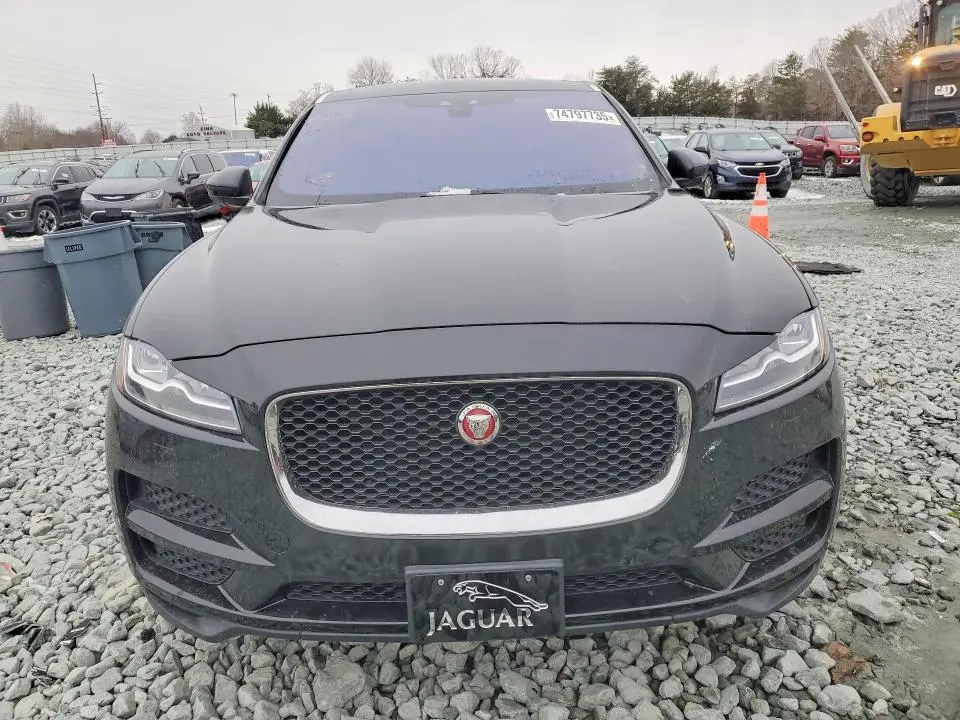 2017 JAGUAR F-PACE PRESTIGE  