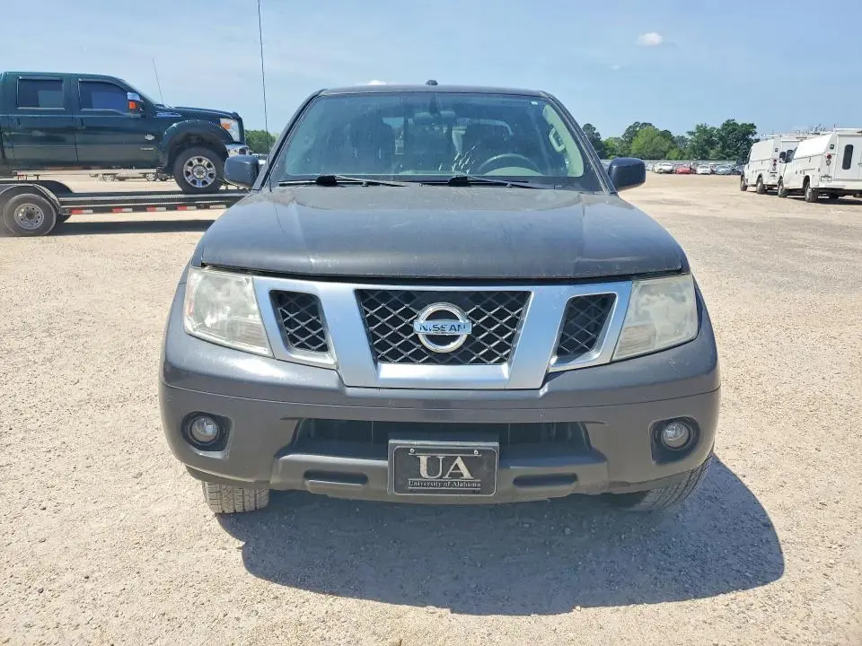 2015 NISSAN FRONTIER DESERT RUNNER  