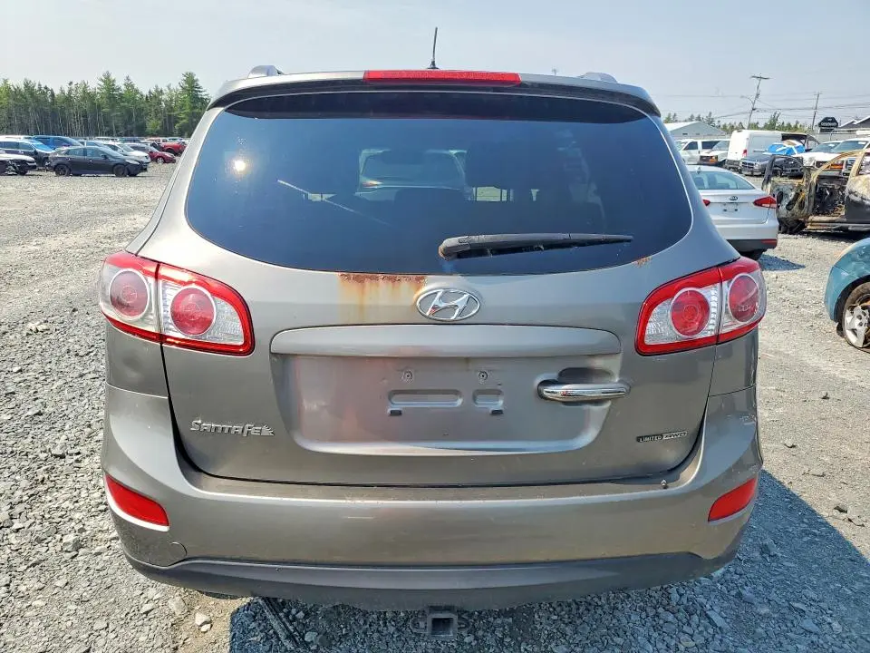 2012 HYUNDAI SANTA FE SE  