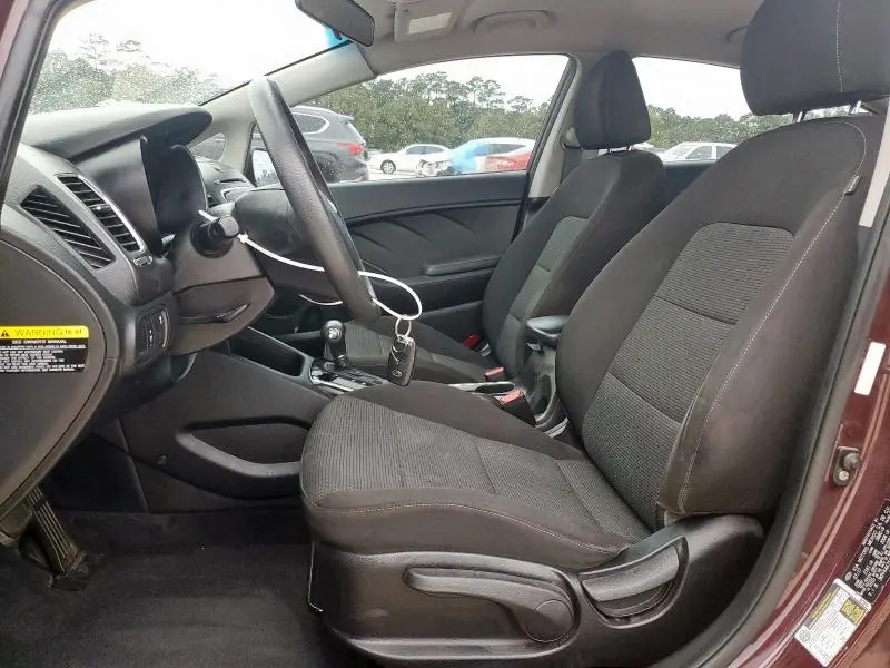 2018 KIA FORTE LX  
