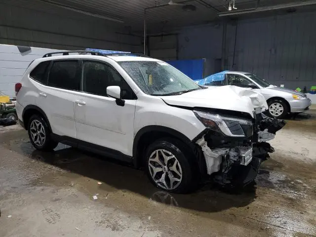 2024 SUBARU FORESTER PREMIUM  