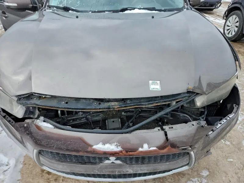 2012 MITSUBISHI OUTLANDER SE  