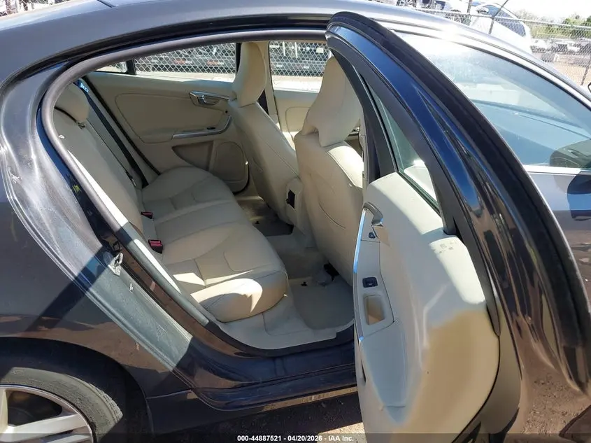 2015 VOLVO S60 T5 PREMIER