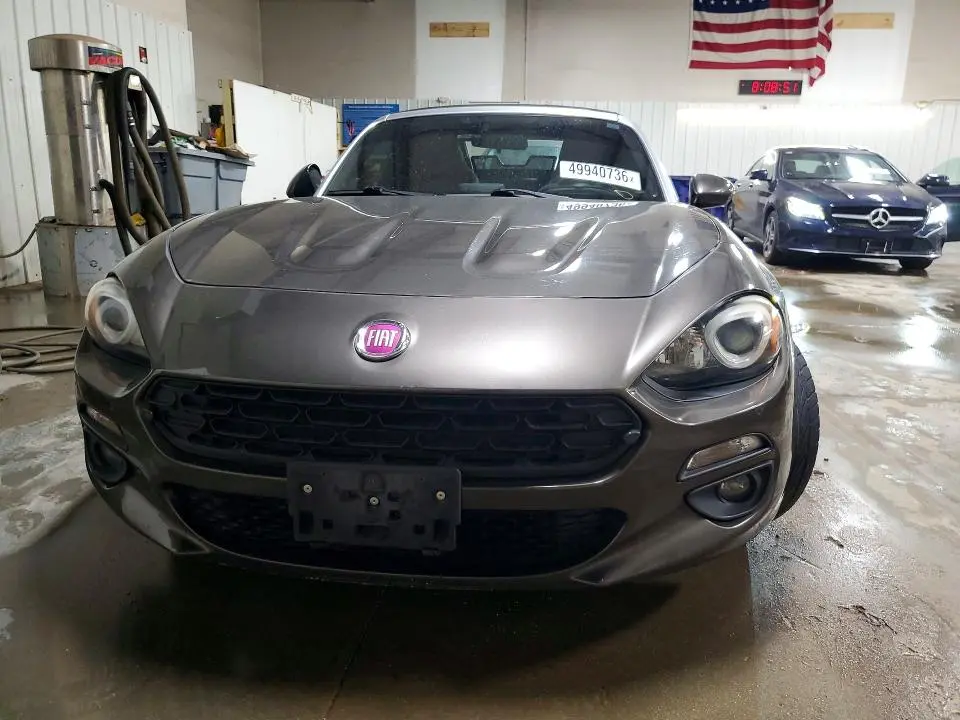 2017 FIAT 124 SPIDER CLASSICA  