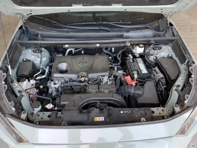 2020 TOYOTA RAV4 XLE  