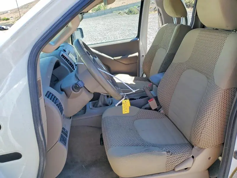 2015 NISSAN FRONTIER SV V6  