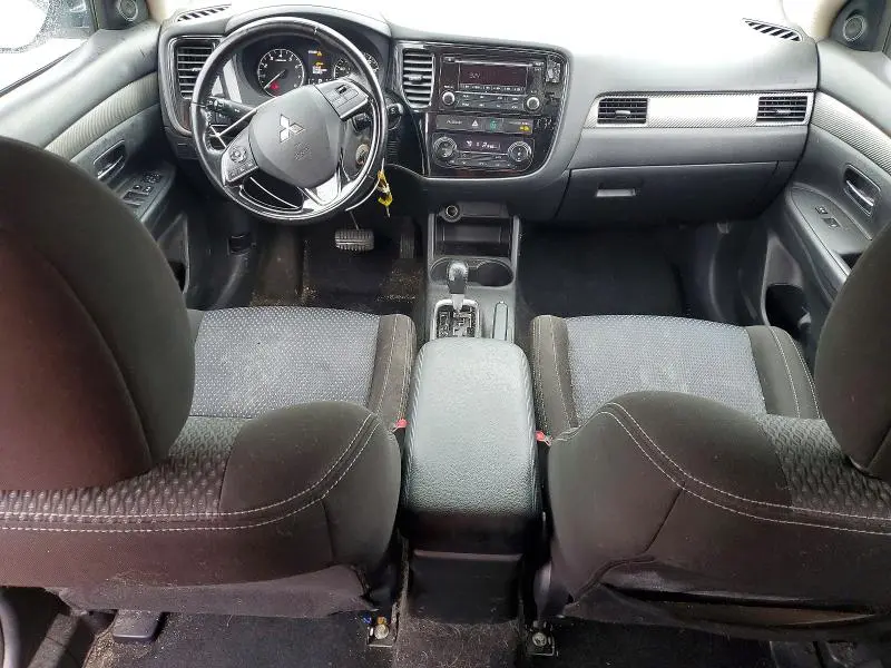 2016 MITSUBISHI OUTLANDER SE  
