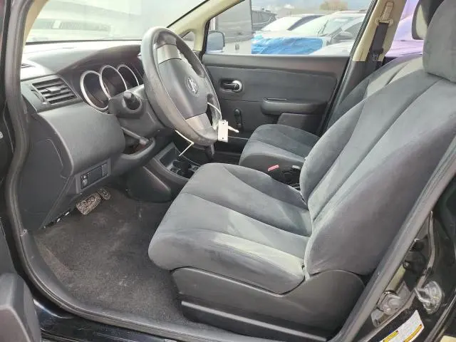 2010 NISSAN VERSA S  