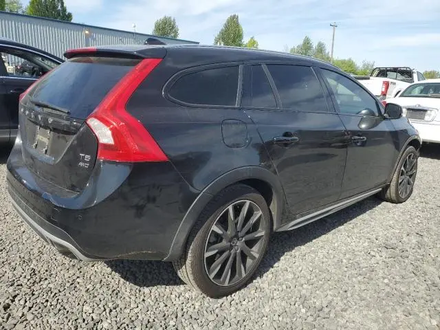 2016 VOLVO V60 CROSS COUNTRY PREMIER  