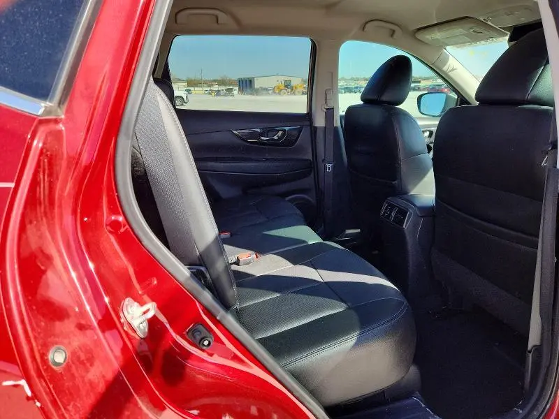 2018 NISSAN ROGUE SL  