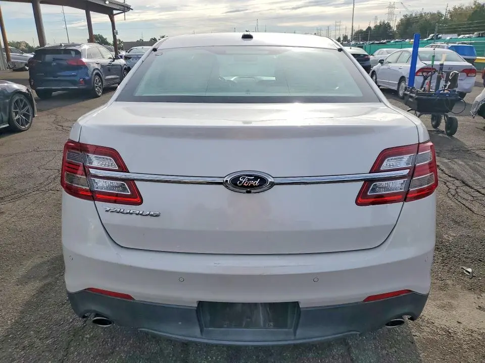 2015 FORD TAURUS LIMITED  