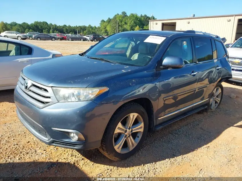 2013 TOYOTA HIGHLANDER LIMITED V6